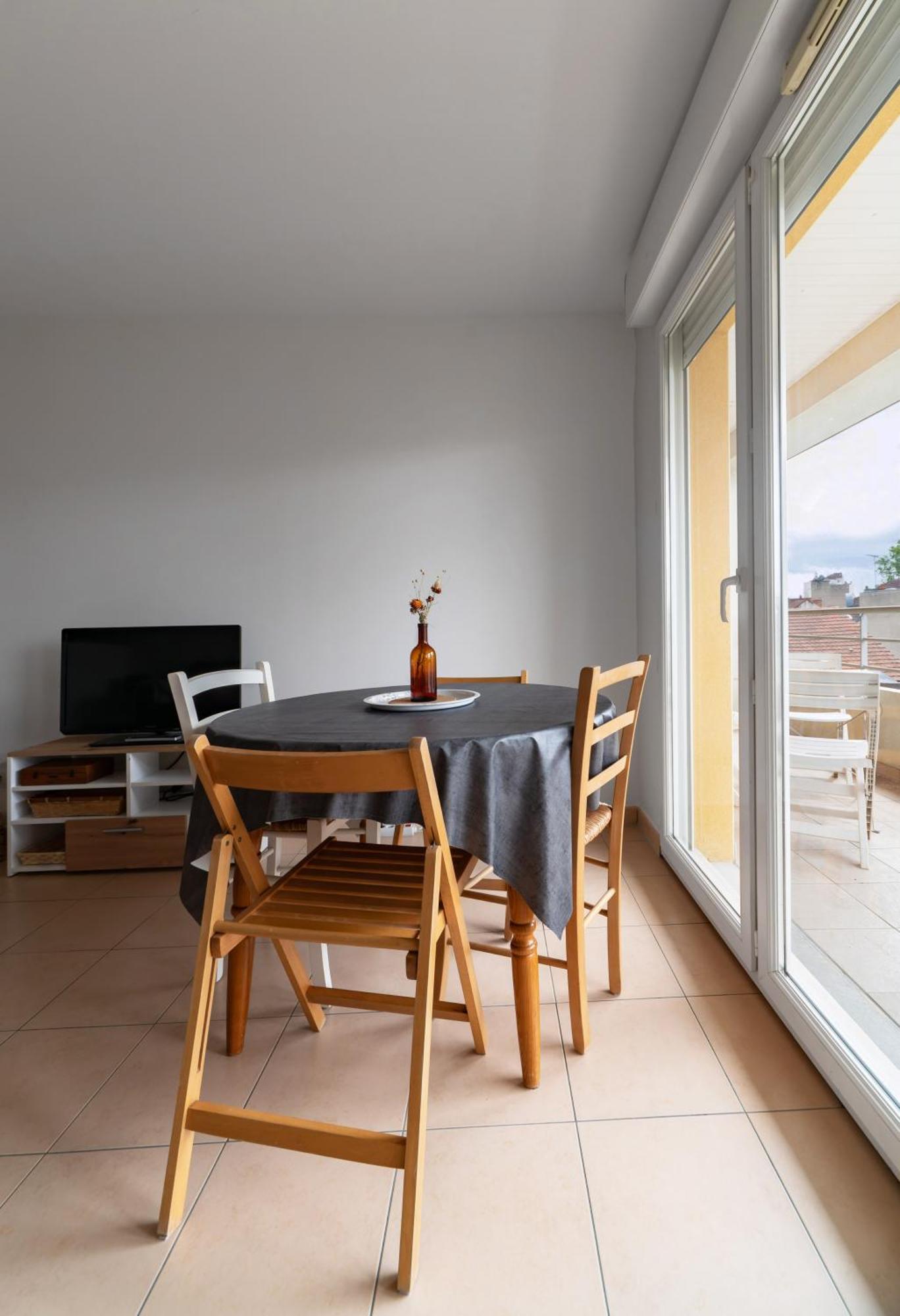 וישי L'Eugenie - Appartement Design & Confort En Centre-Ville מראה חיצוני תמונה